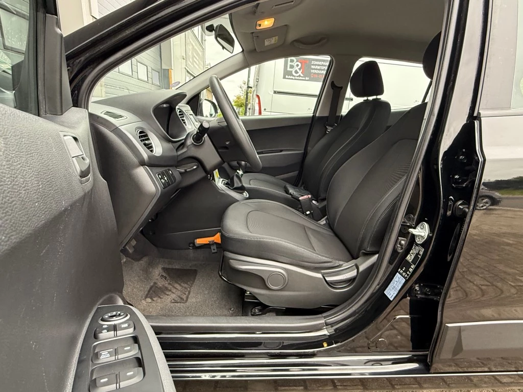Hoofdafbeelding Hyundai i10