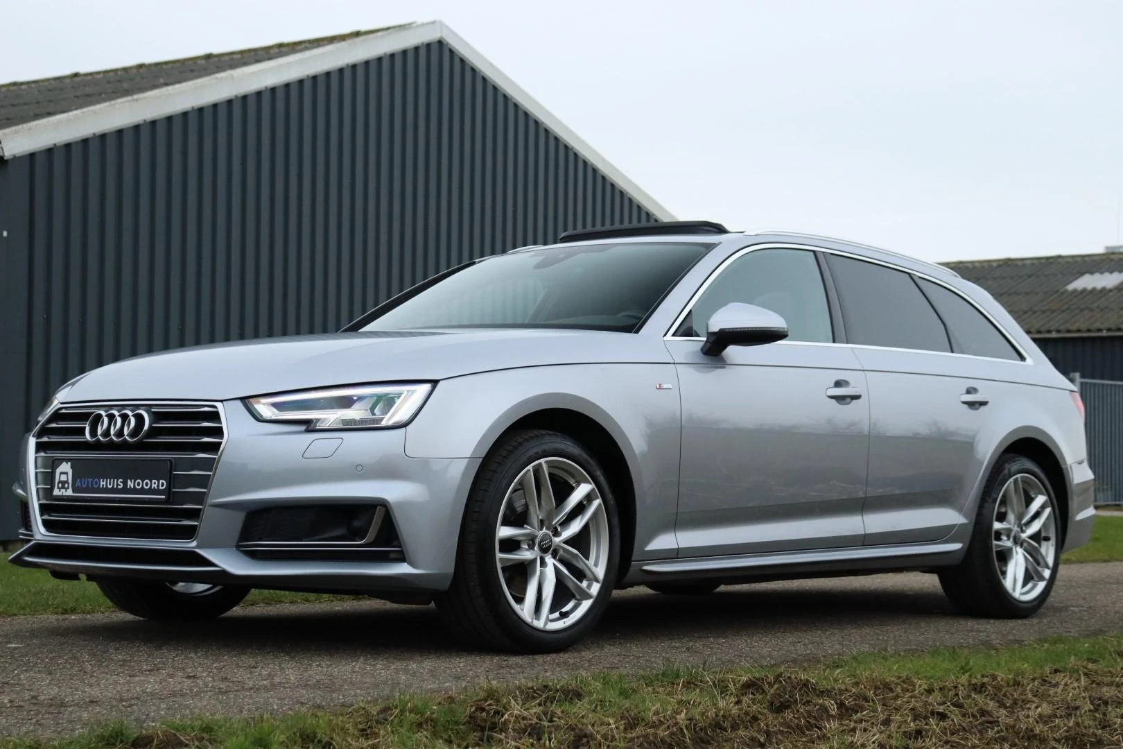 Hoofdafbeelding Audi A4