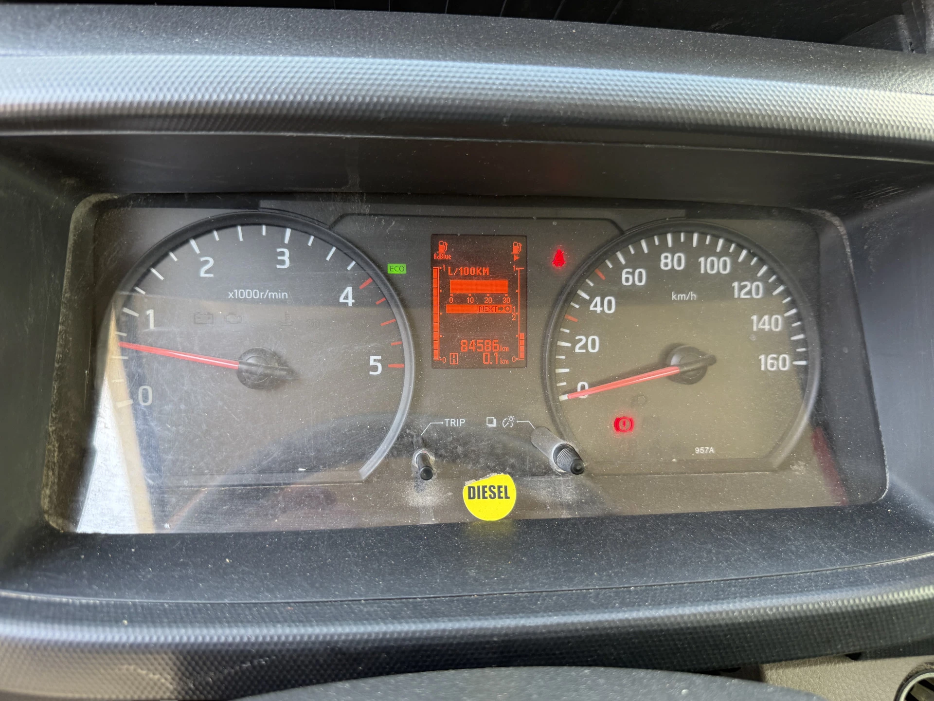 Hoofdafbeelding Nissan NT400