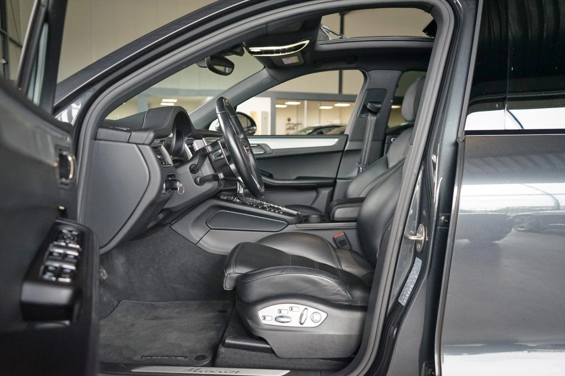 Hoofdafbeelding Porsche Macan