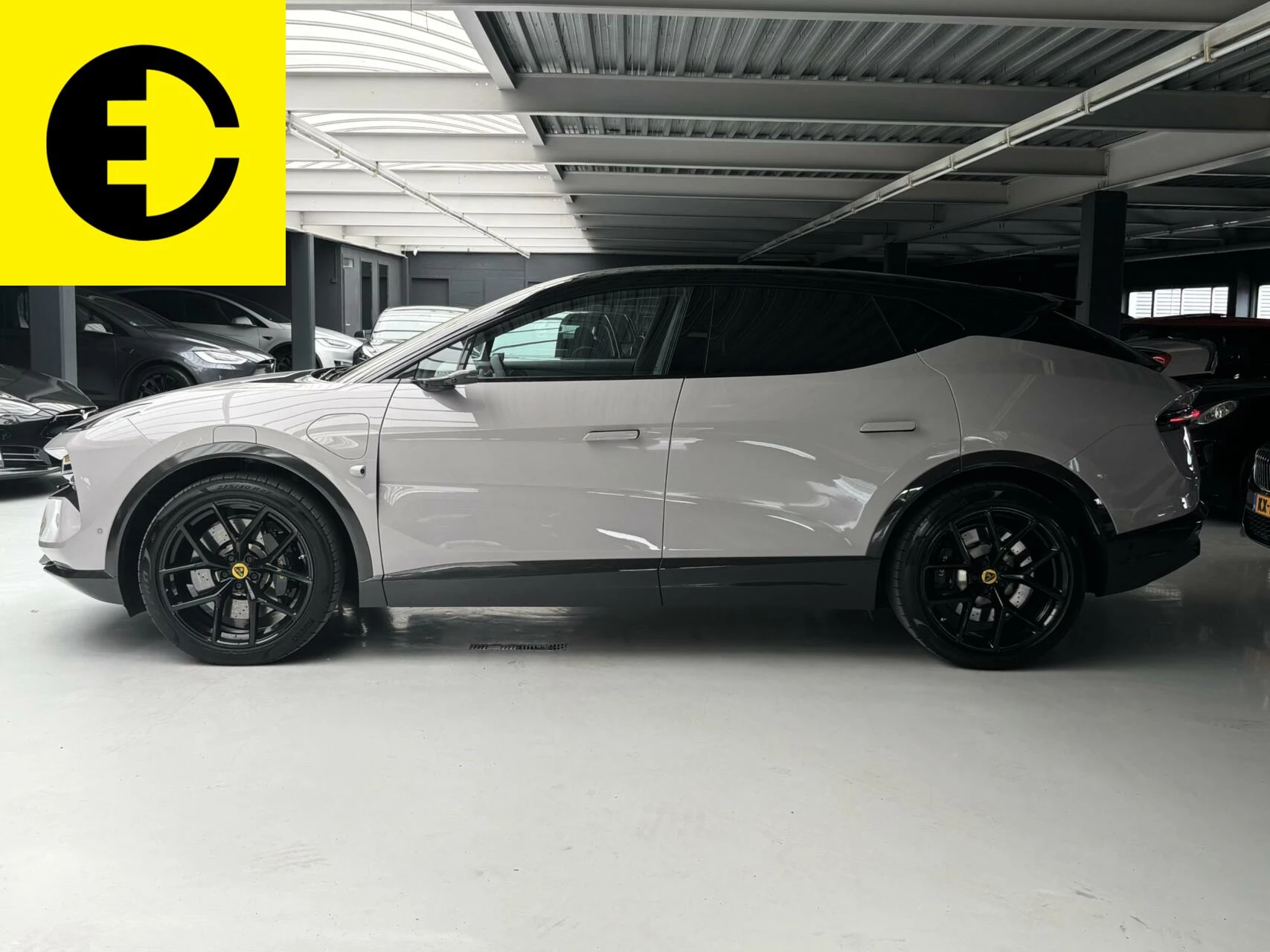 Hoofdafbeelding Lotus Eletre
