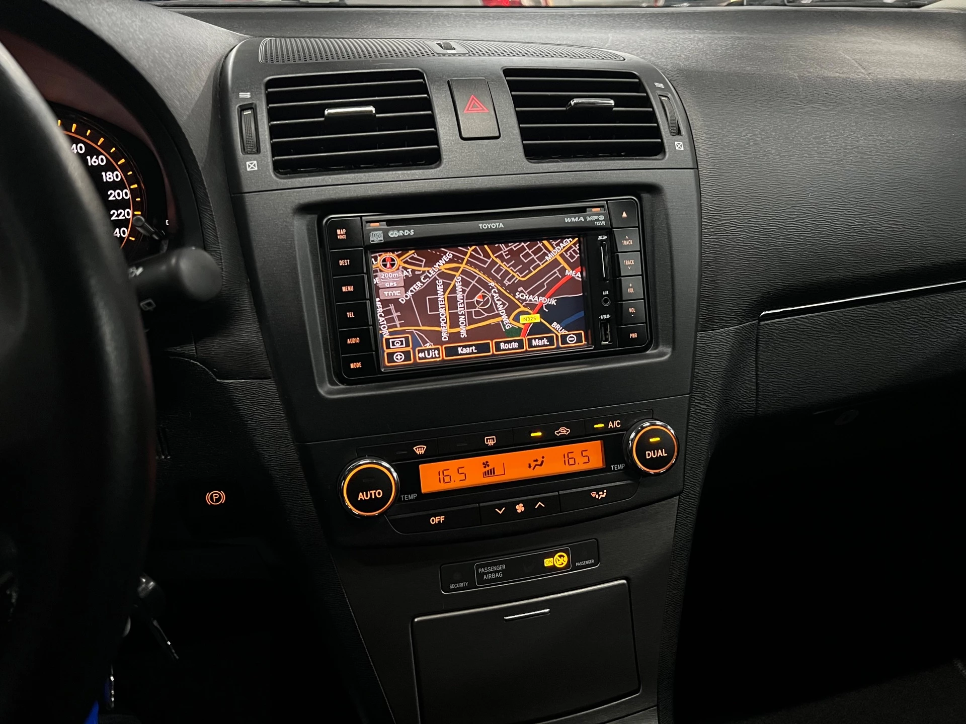 Hoofdafbeelding Toyota Avensis