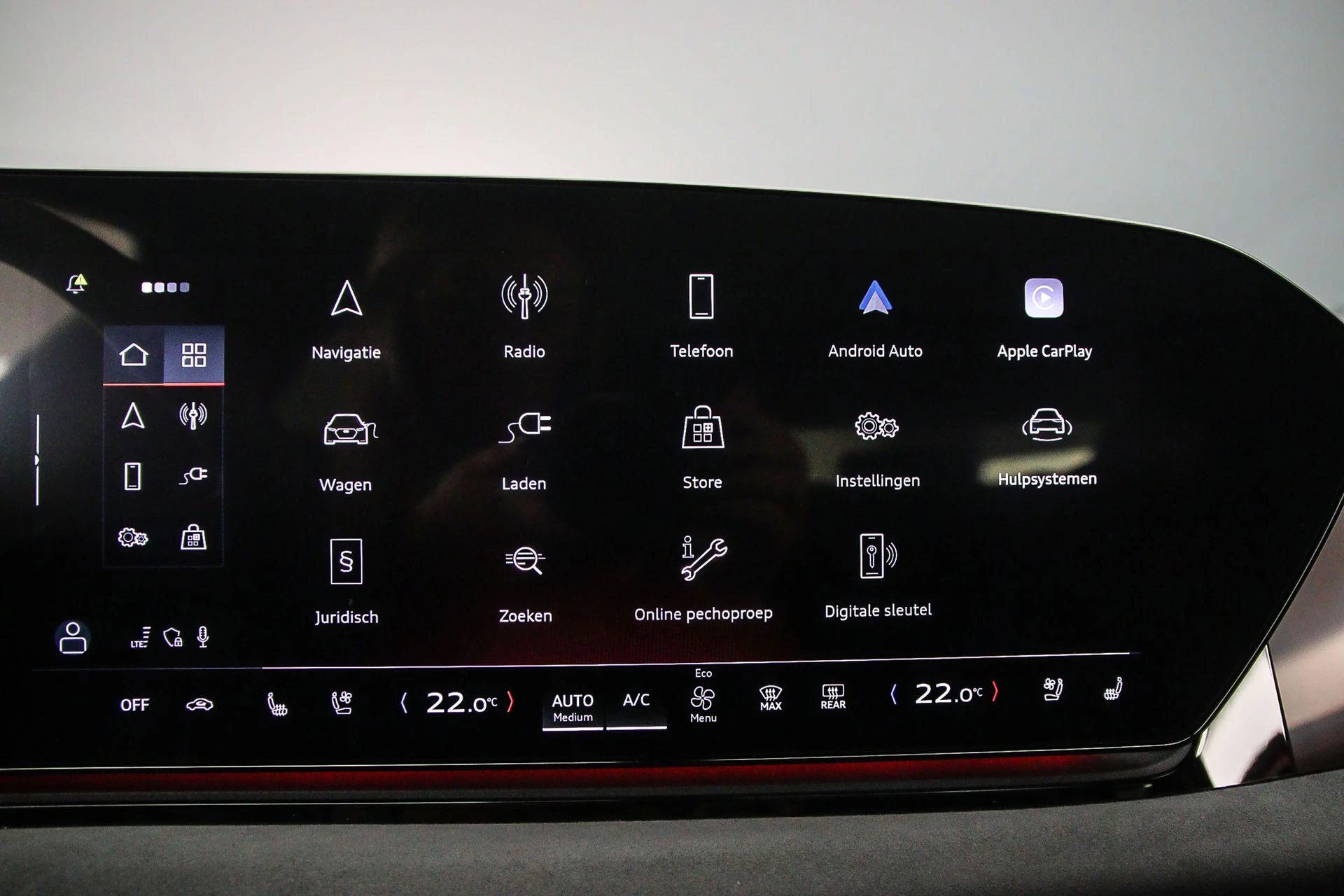 Hoofdafbeelding Audi A6 Avant e-tron