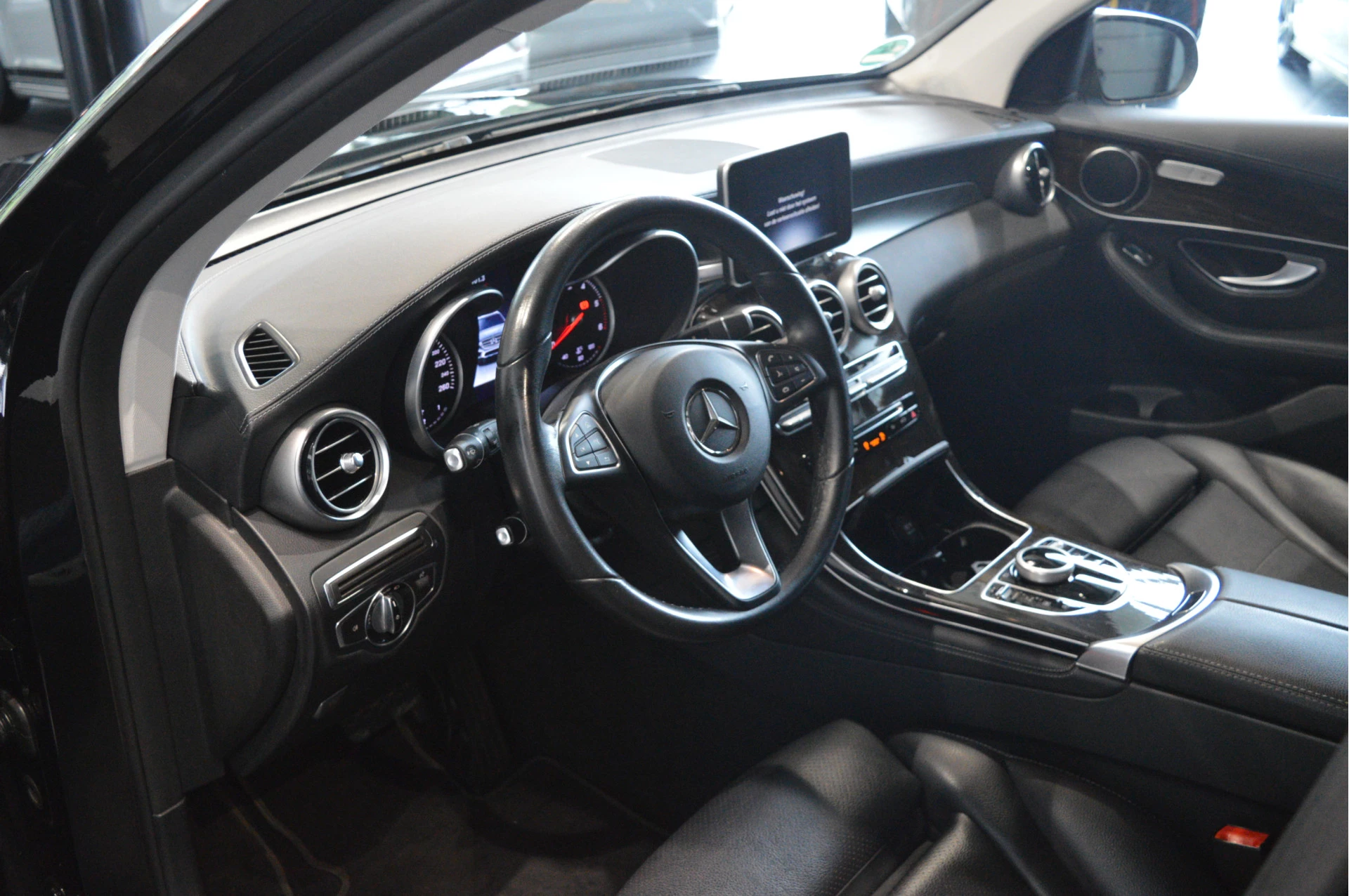 Hoofdafbeelding Mercedes-Benz GLC