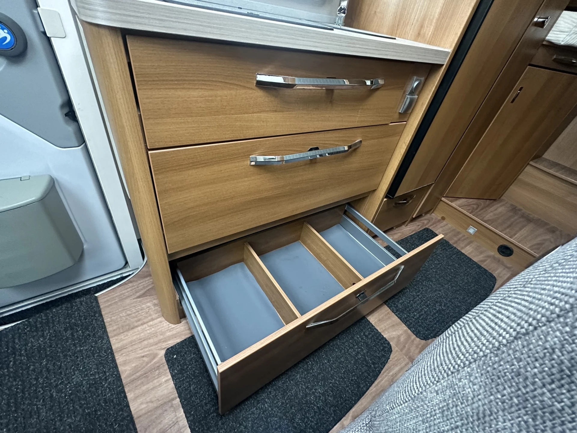 Hoofdafbeelding Knaus Peugeot