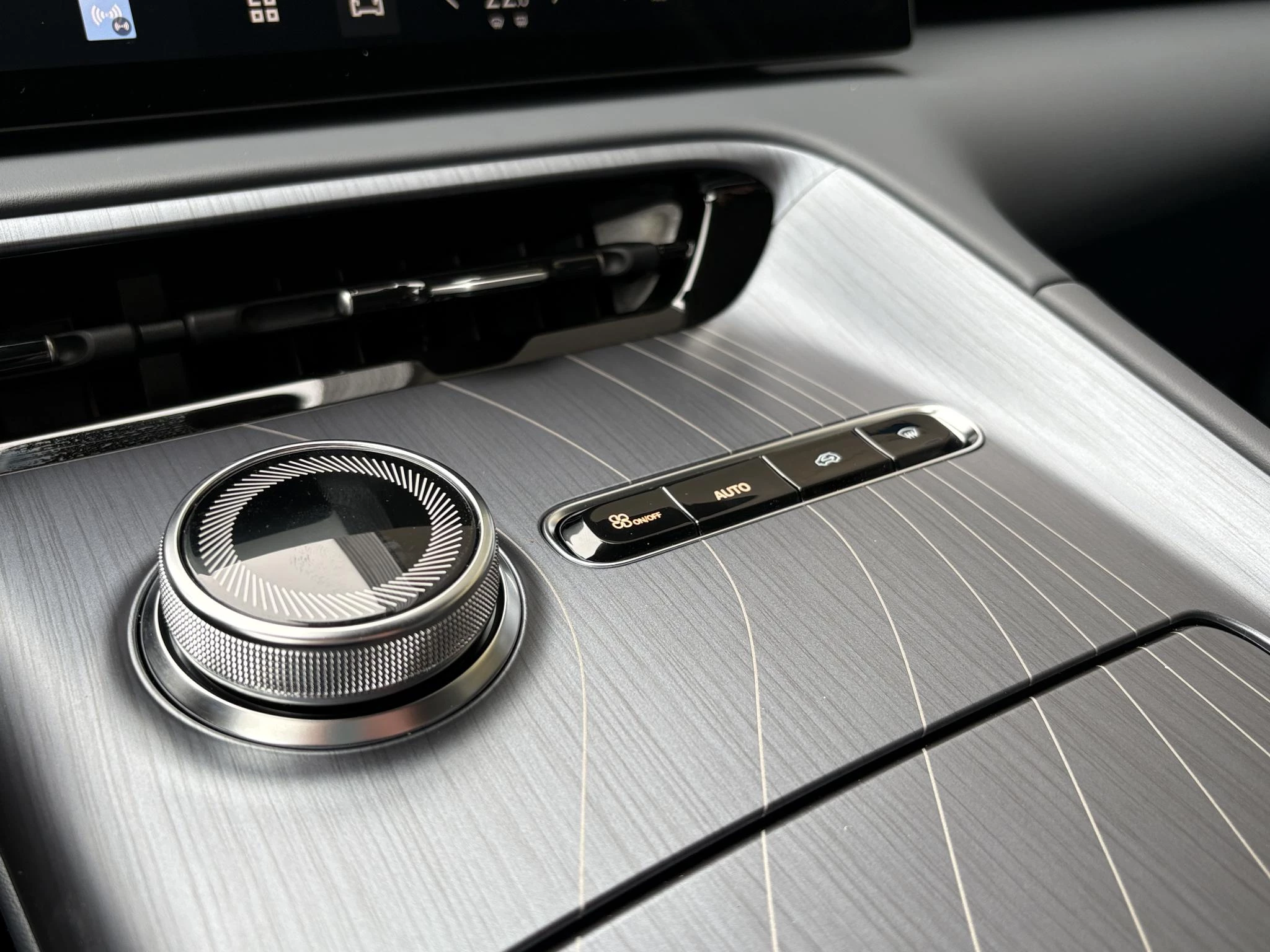 Hoofdafbeelding Geely E5