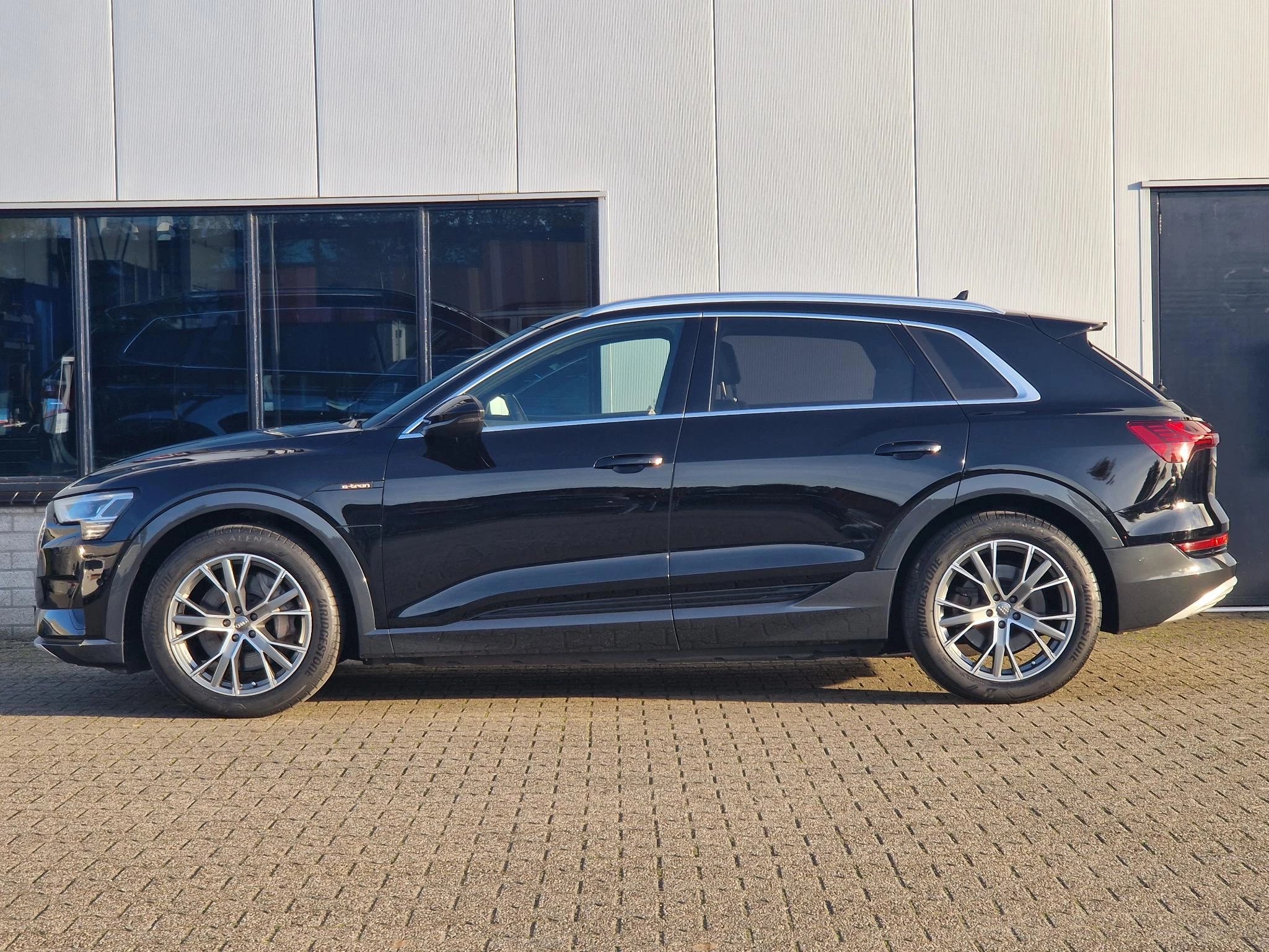 Hoofdafbeelding Audi e-tron