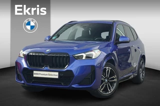 Hoofdafbeelding BMW X1 BMW X1 sDrive18i M Sportpakket 19'' / Panoramadak / Trekhaak / Driving Assistant Professional / Head-Up Display