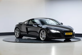 Audi R8 4.2 V8 FSI | Handgeschakeld | Carbon Blades | B&O |