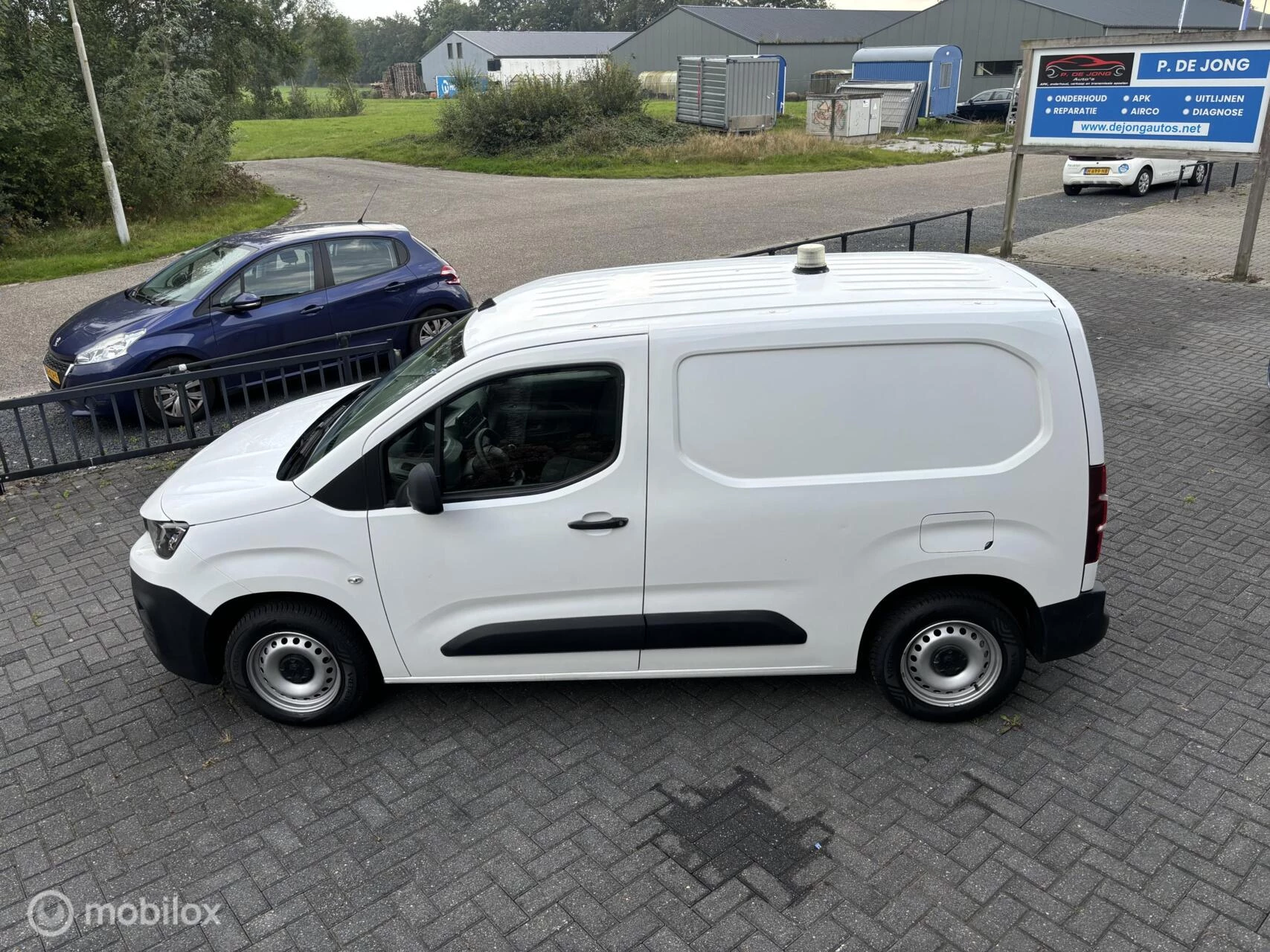 Hoofdafbeelding Peugeot Partner
