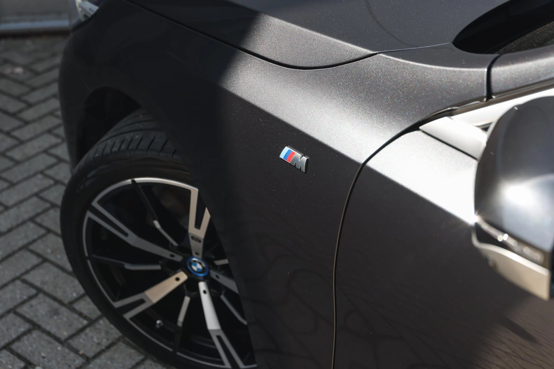 Hoofdafbeelding BMW i5
