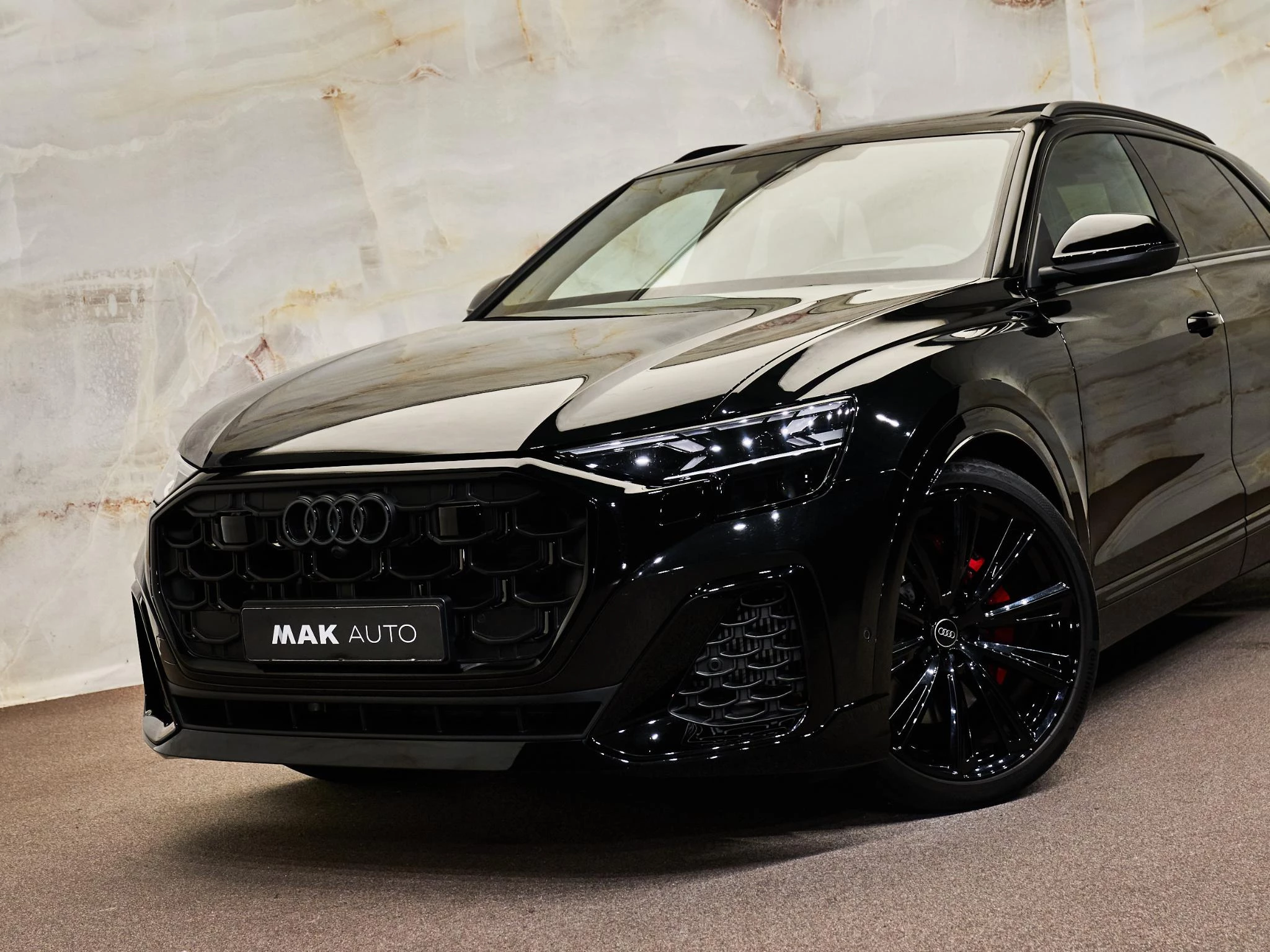 Hoofdafbeelding Audi Q8