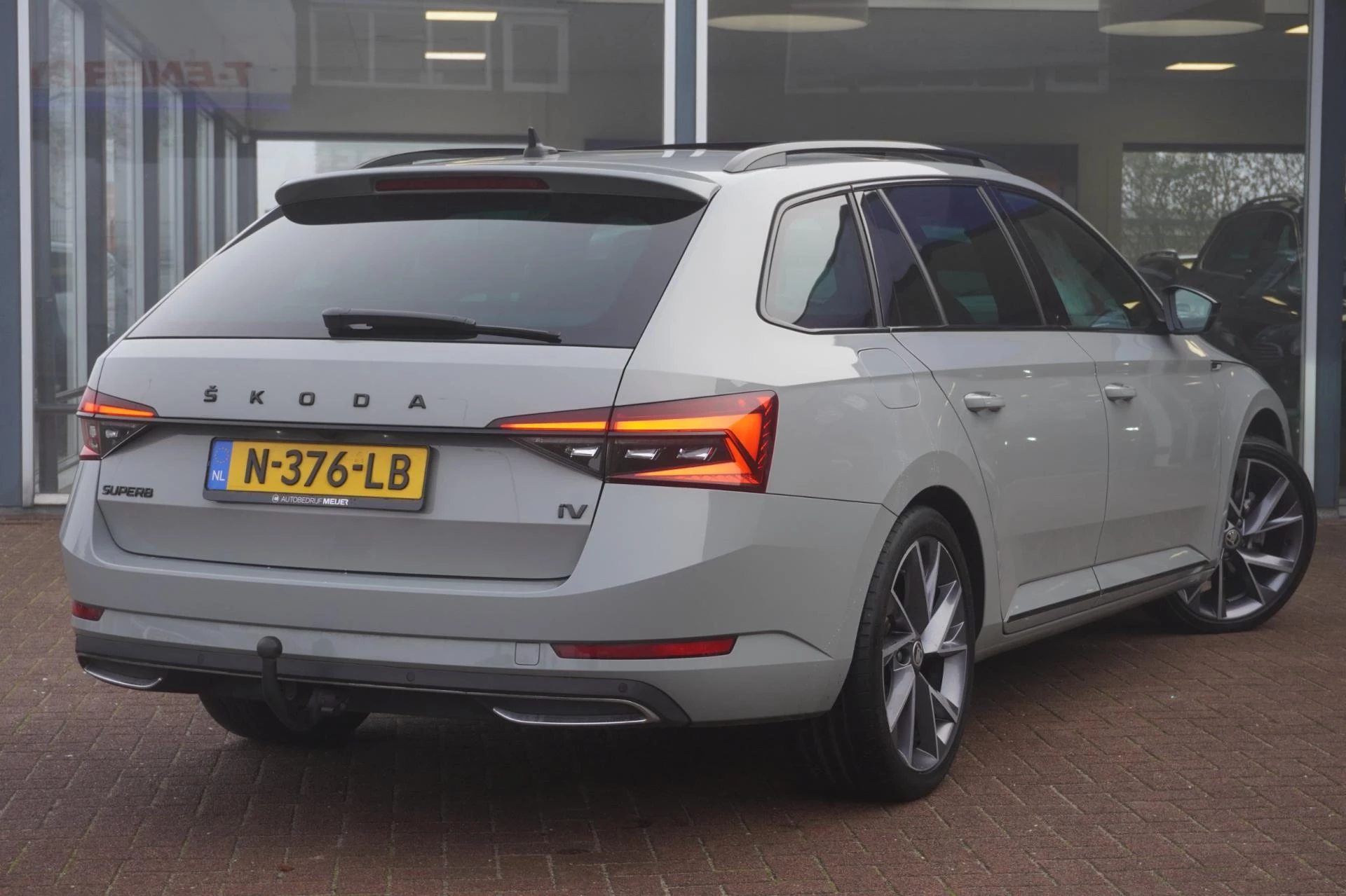 Hoofdafbeelding Škoda Superb