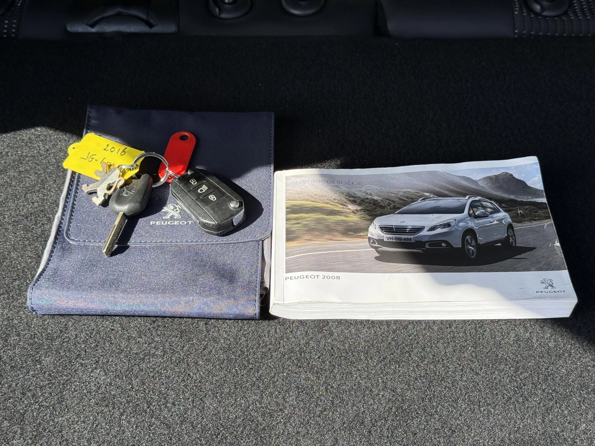 Hoofdafbeelding Peugeot 2008