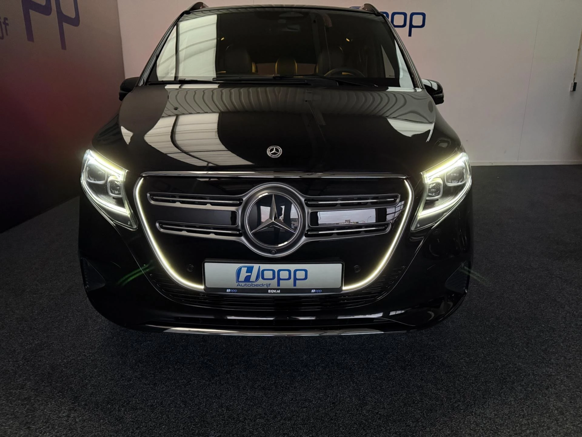 Hoofdafbeelding Mercedes-Benz EQV