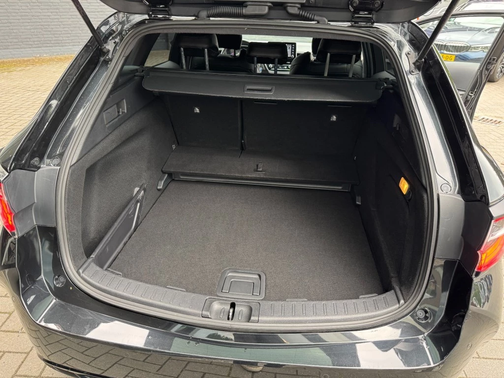 Hoofdafbeelding Toyota Corolla