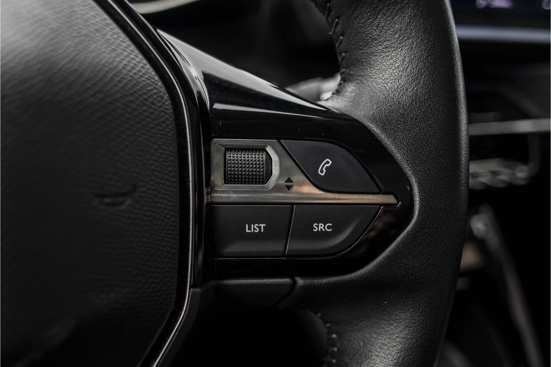 Hoofdafbeelding Peugeot e-208