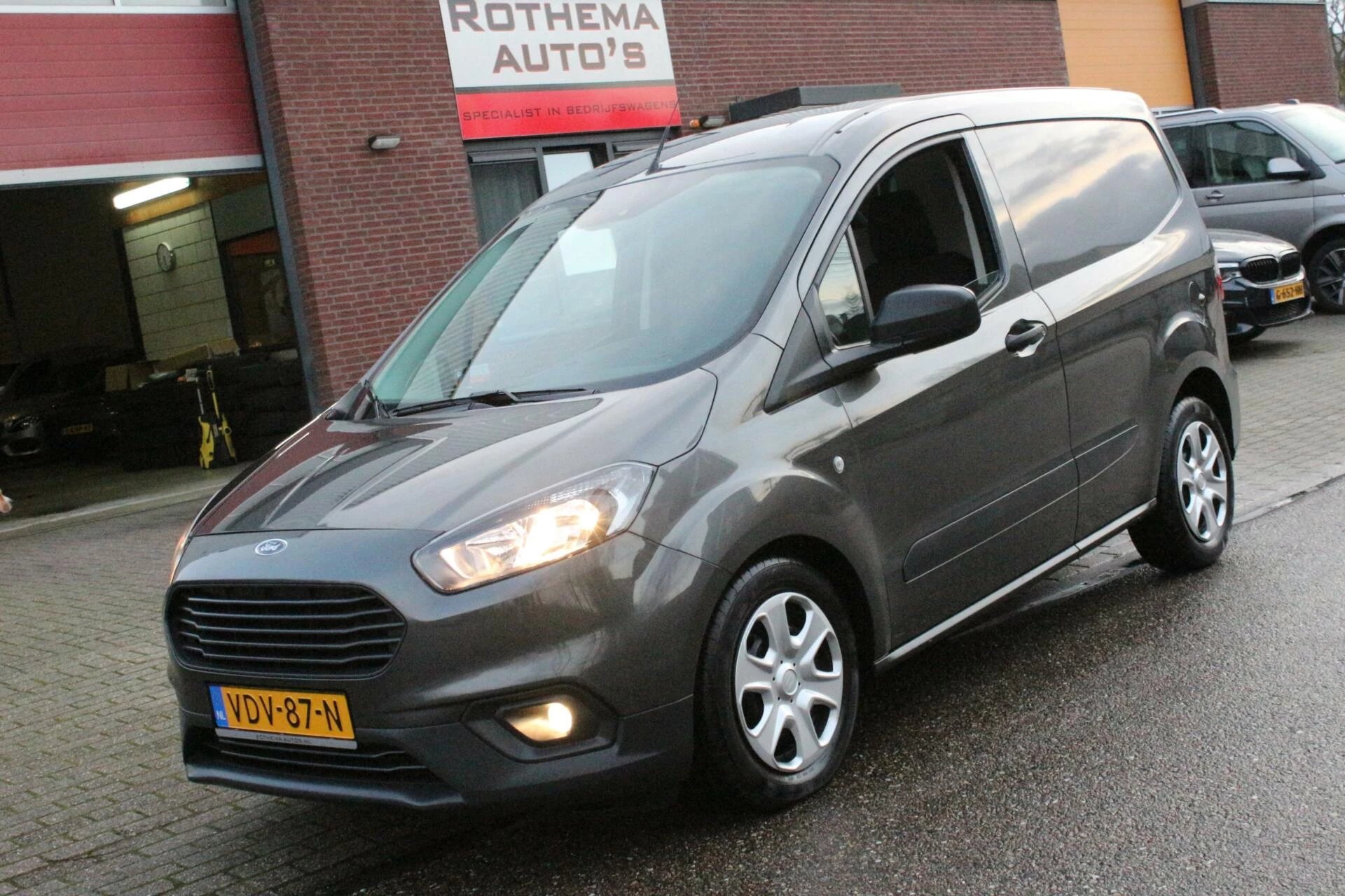 Hoofdafbeelding Ford Transit Courier