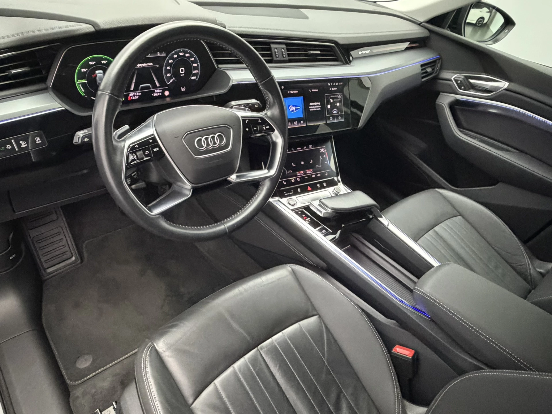Hoofdafbeelding Audi e-tron