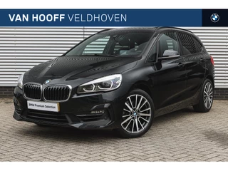 BMW 2 Serie Active Tourer 218i High Executive Sport Line Automaat / Panoramadak / Trekhaak / Sportstoelen / Achteruitrijcamera / Active Cruise Control  / LED / Comfort Access
