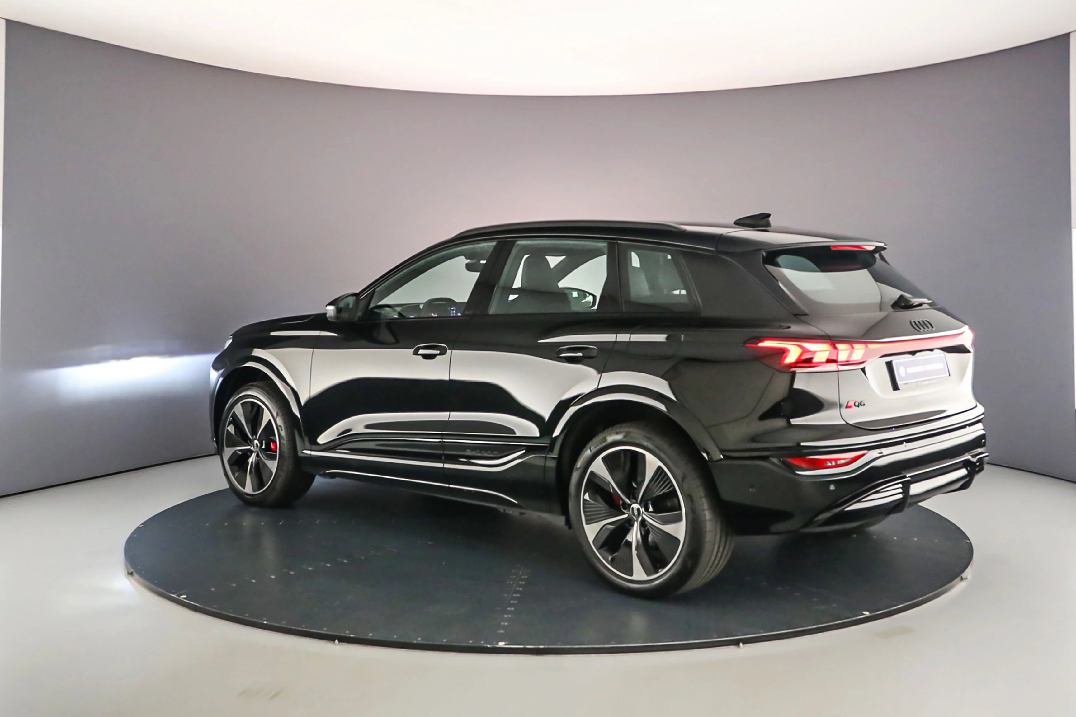 Hoofdafbeelding Audi Q6 e-tron