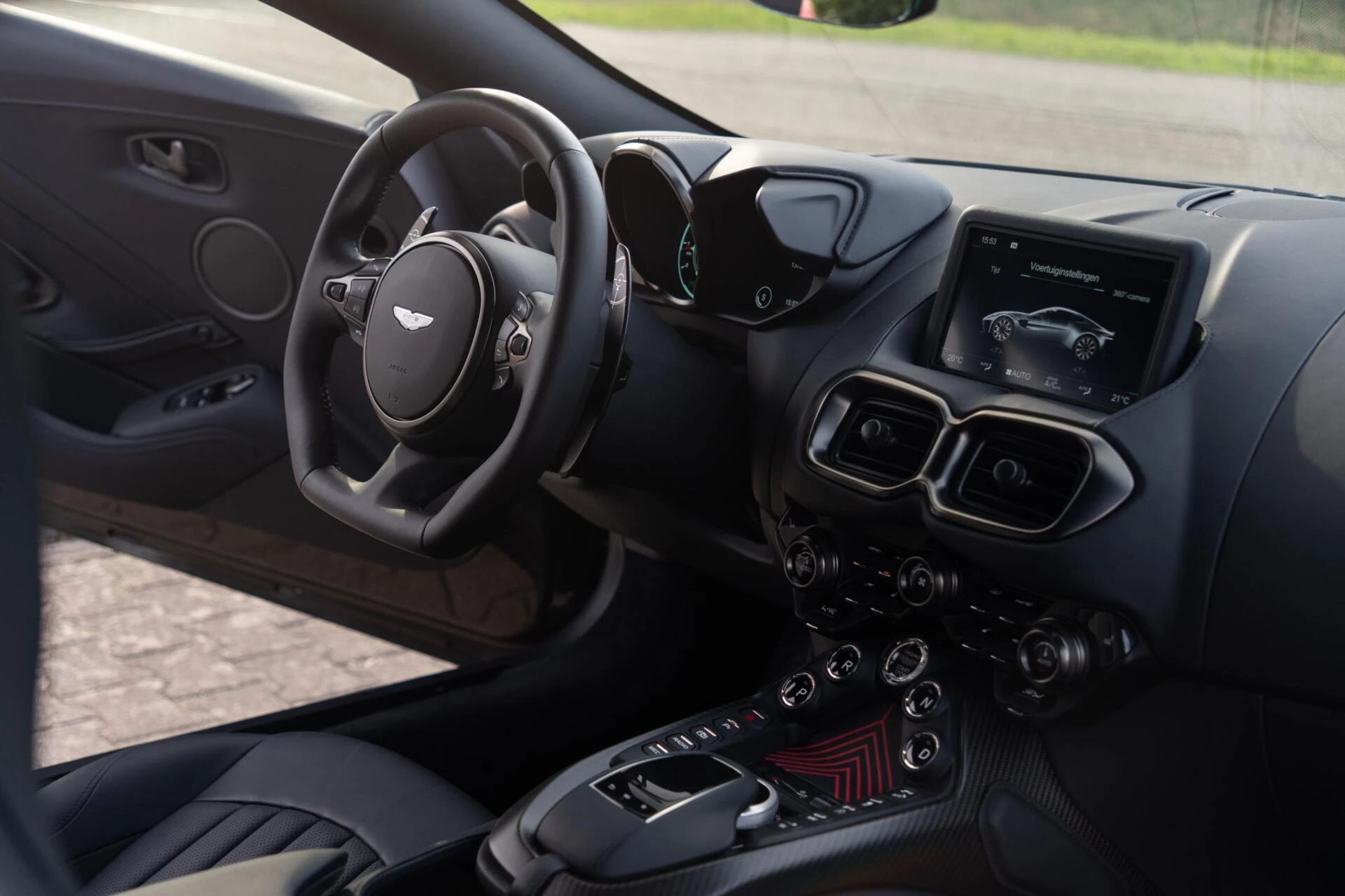 Hoofdafbeelding Aston Martin V8 Vantage