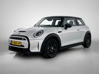 Hoofdafbeelding MINI Electric Mini Mini Electric Classic 33 kWh (NL-auto, 1e Eig, Dealer OnderH, Navi Pro, Carplay, Parkeersensoren, Climate Con, Etc)