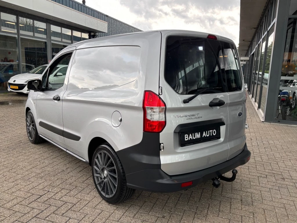 Hoofdafbeelding Ford Transit Courier