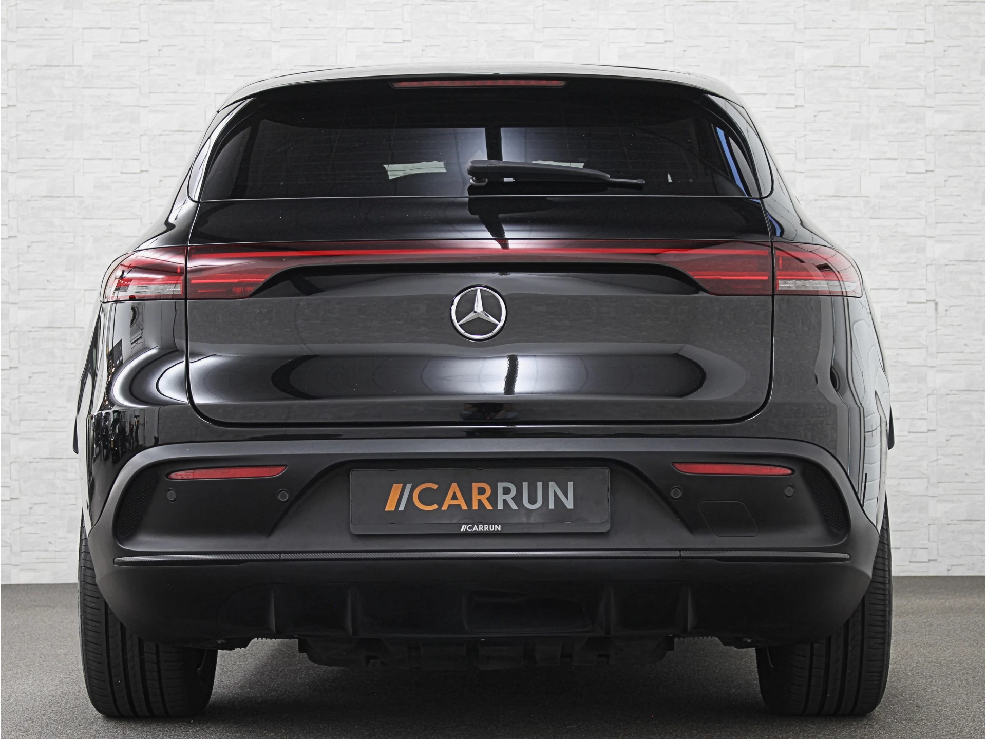 Hoofdafbeelding Mercedes-Benz EQC
