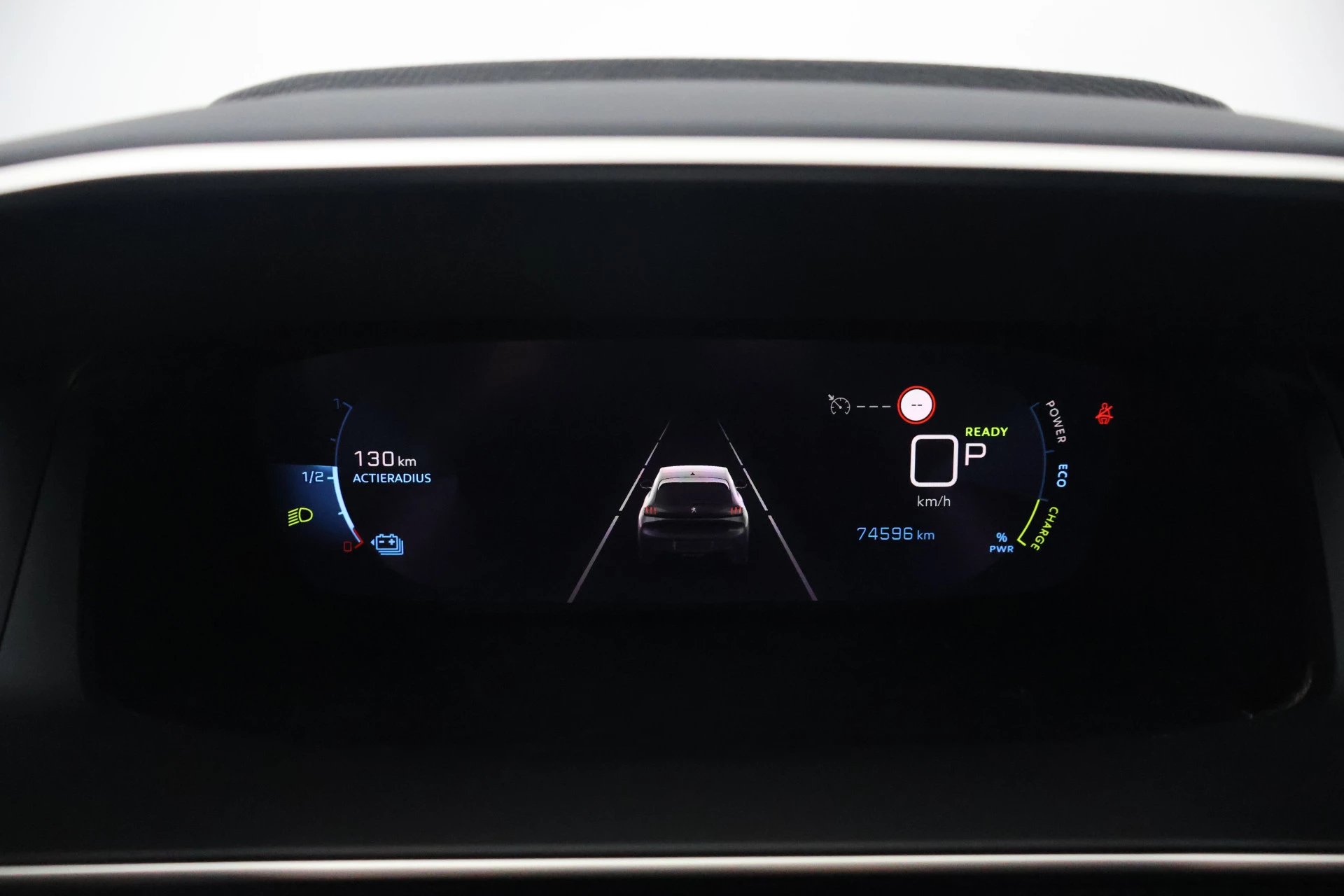 Hoofdafbeelding Peugeot e-208