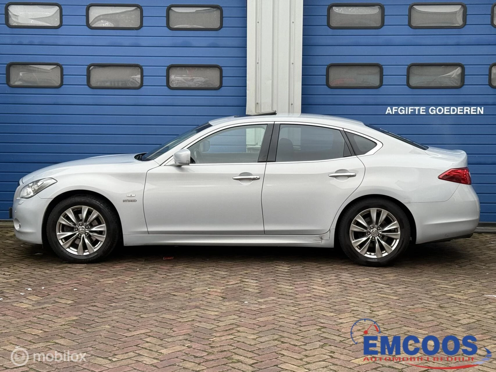 Hoofdafbeelding Infiniti M