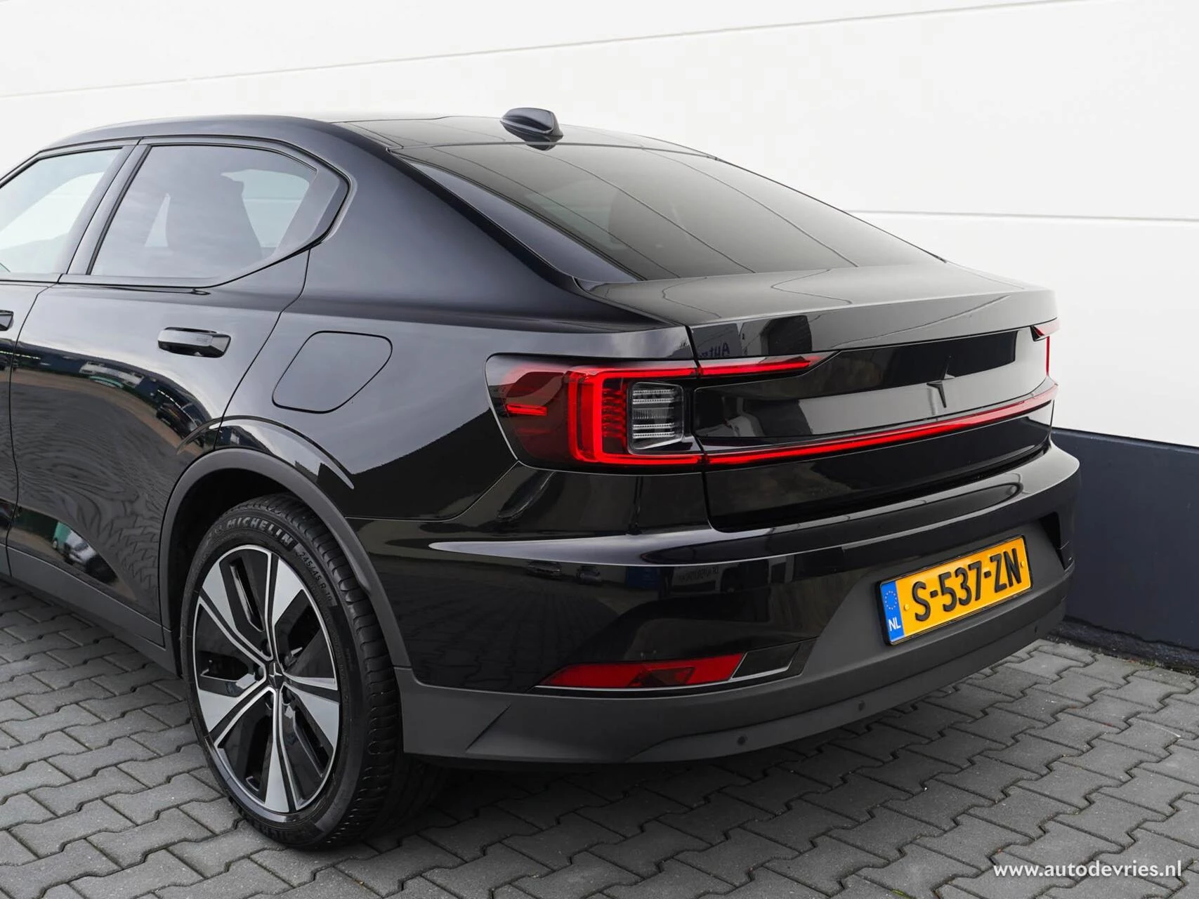 Hoofdafbeelding Polestar 2