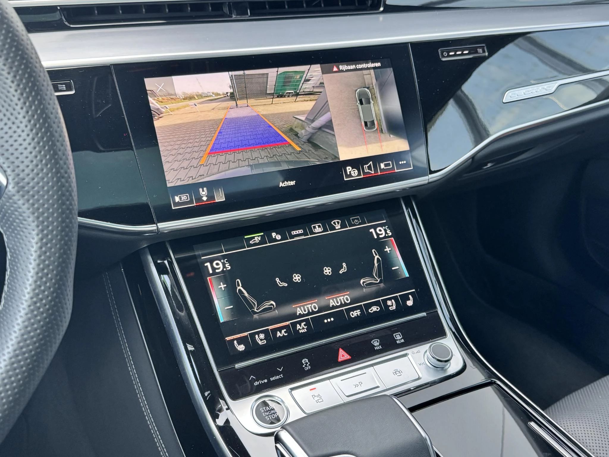 Hoofdafbeelding Audi A8