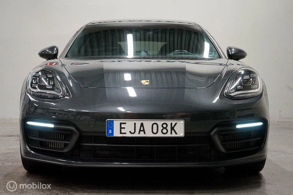 Hoofdafbeelding Porsche Panamera