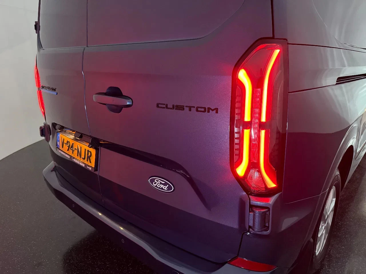Hoofdafbeelding Ford E-Transit Custom