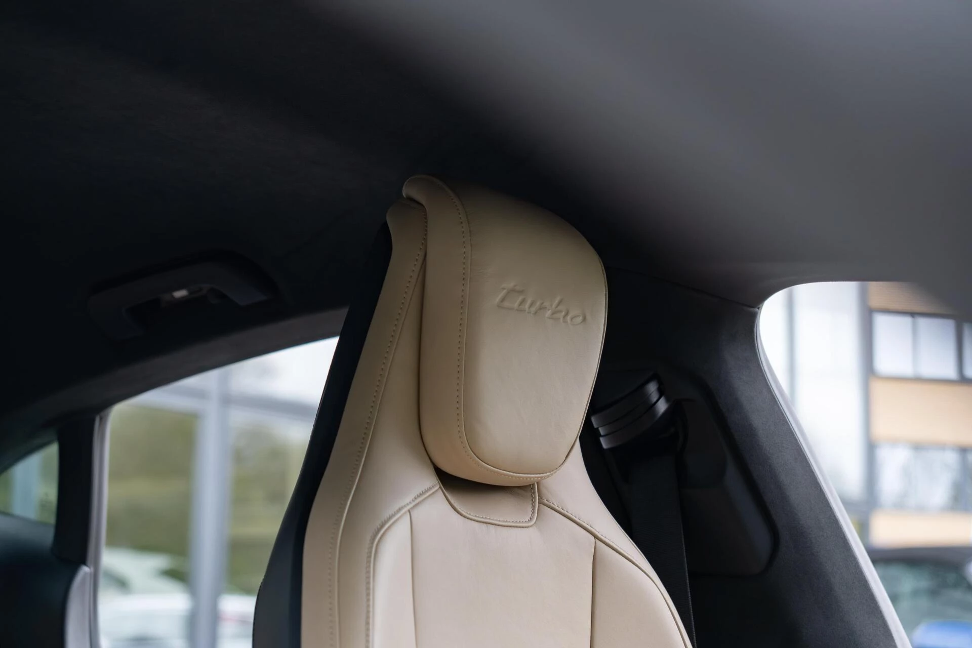 Hoofdafbeelding Porsche Taycan