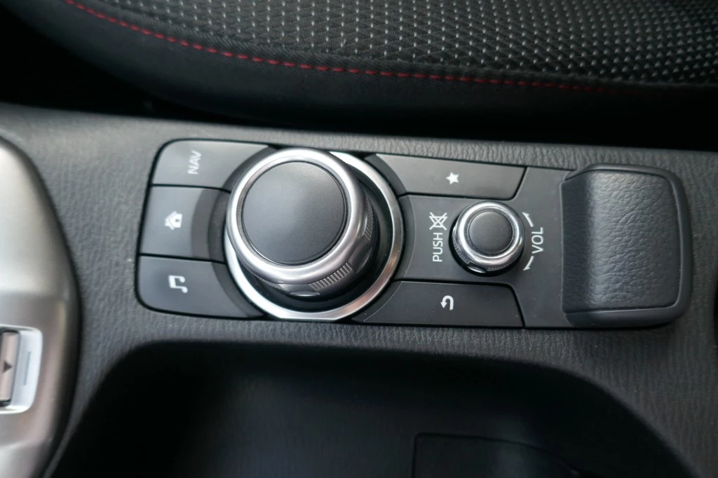Hoofdafbeelding Mazda 2