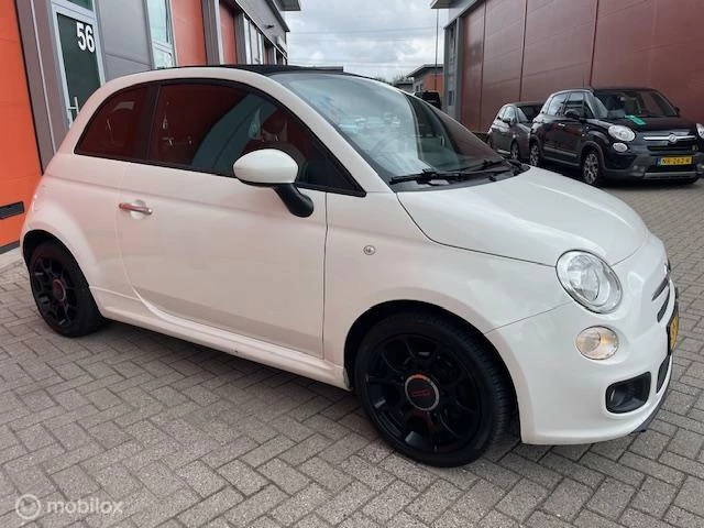 Hoofdafbeelding Fiat 500C