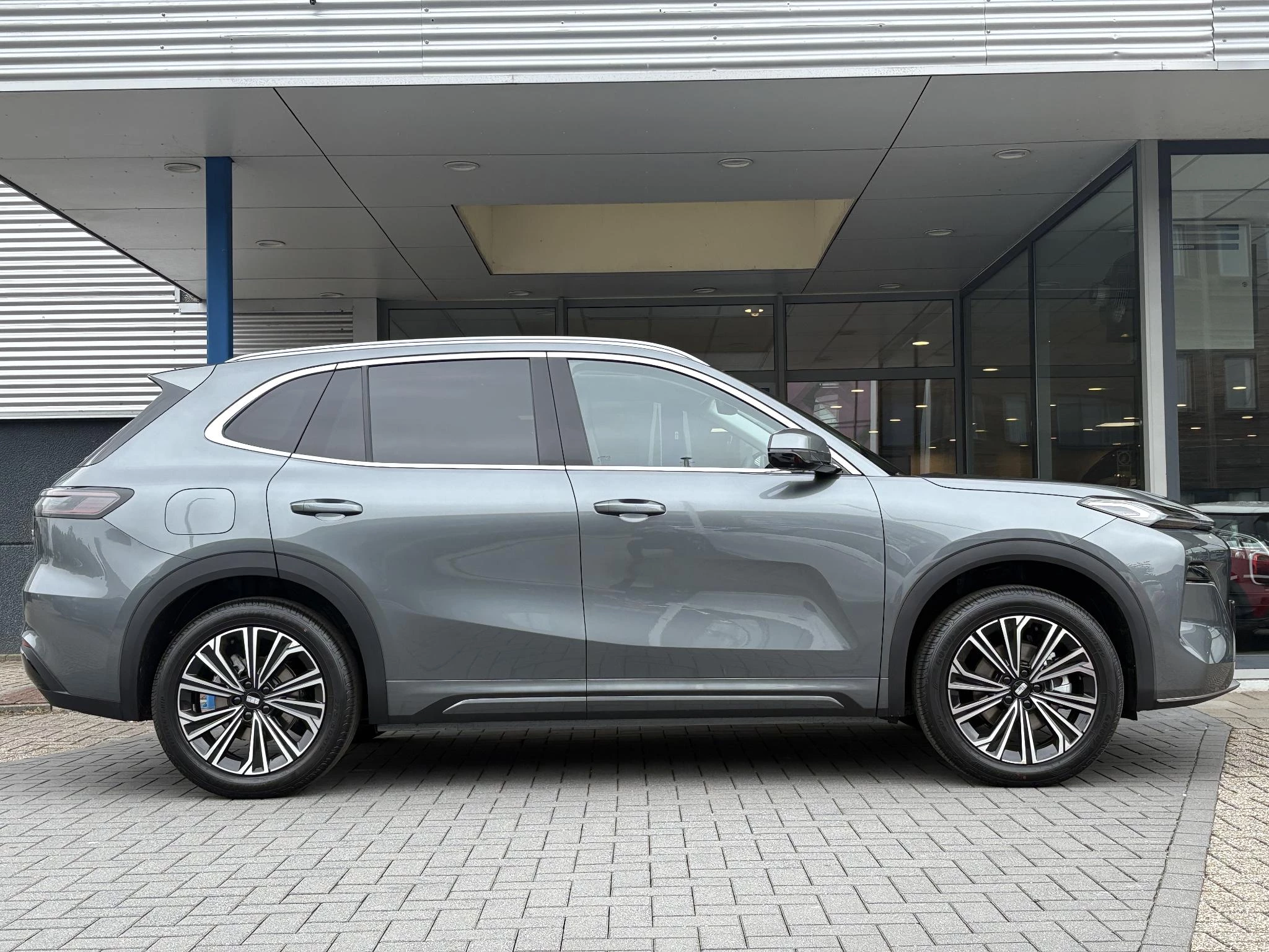 Hoofdafbeelding Geely Starray EM-i