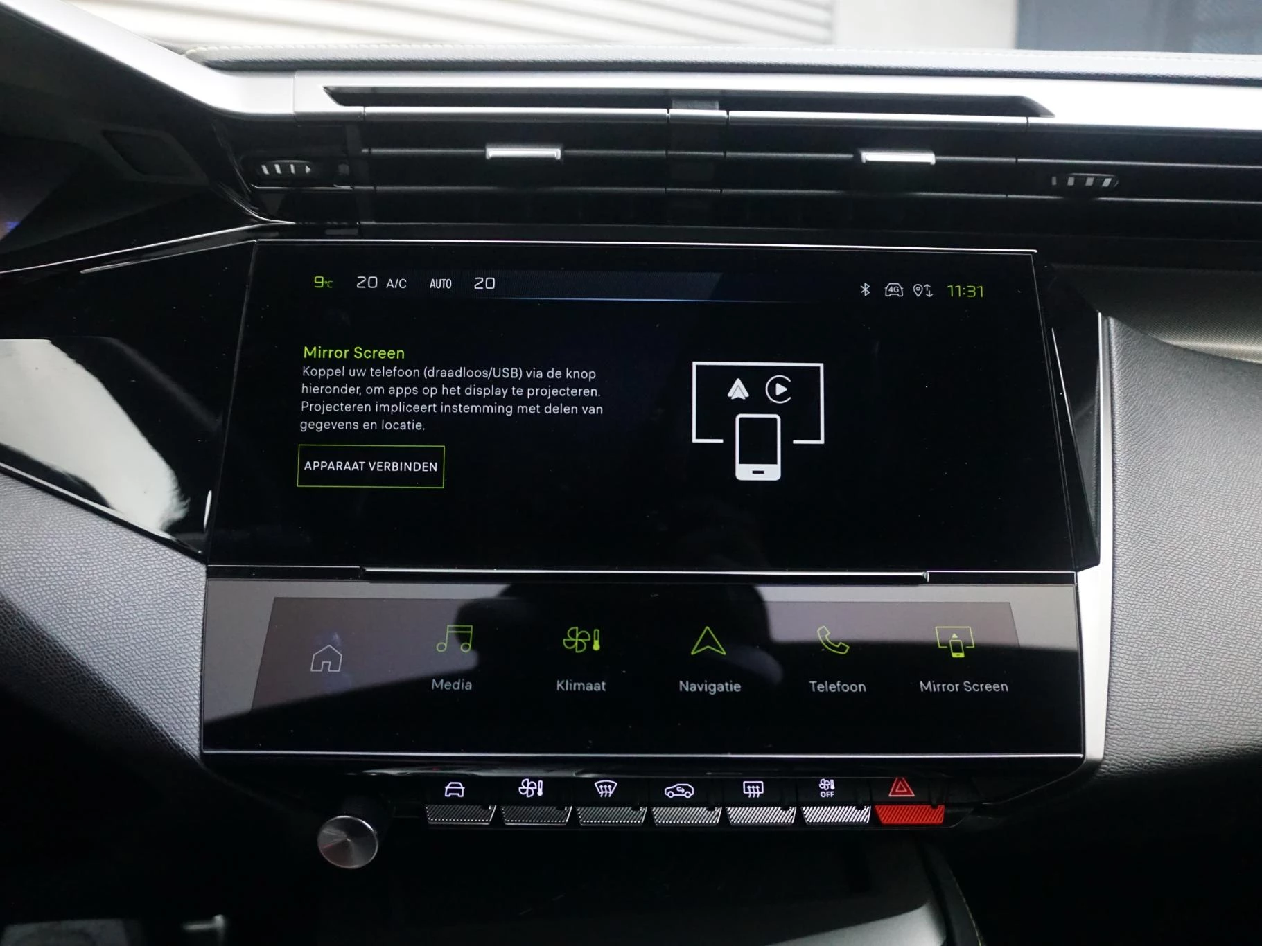 Hoofdafbeelding Peugeot e-308