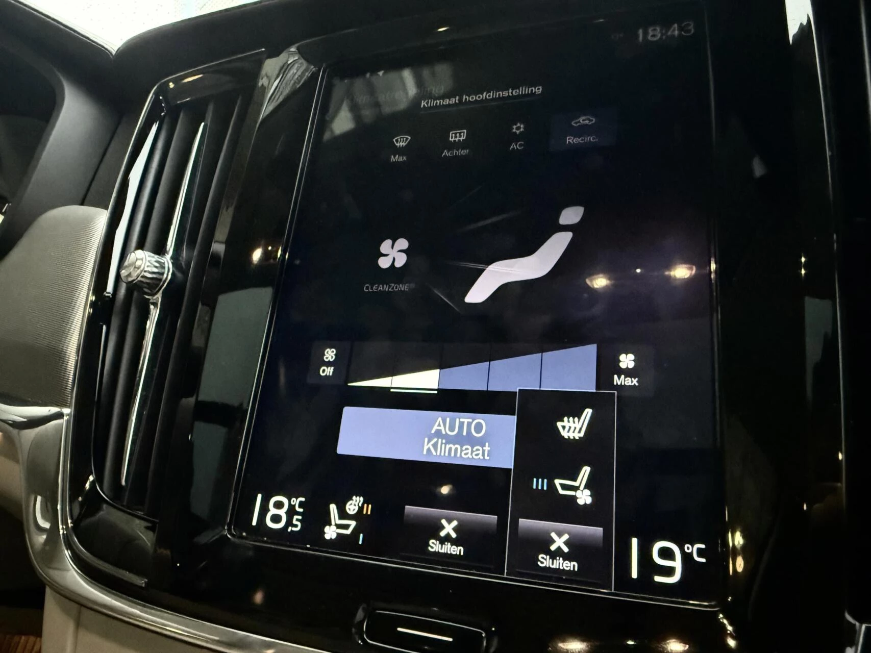 Hoofdafbeelding Volvo V90