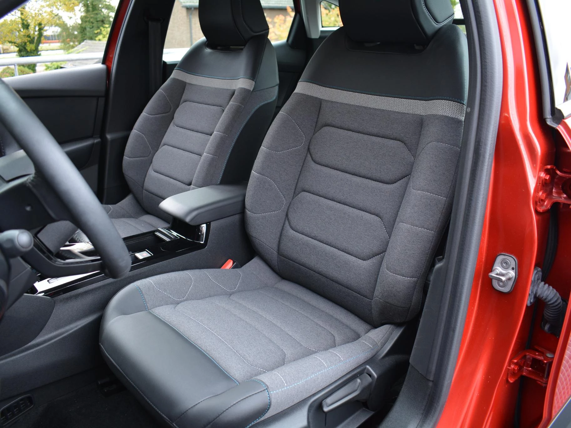 Hoofdafbeelding Citroën ë-C4