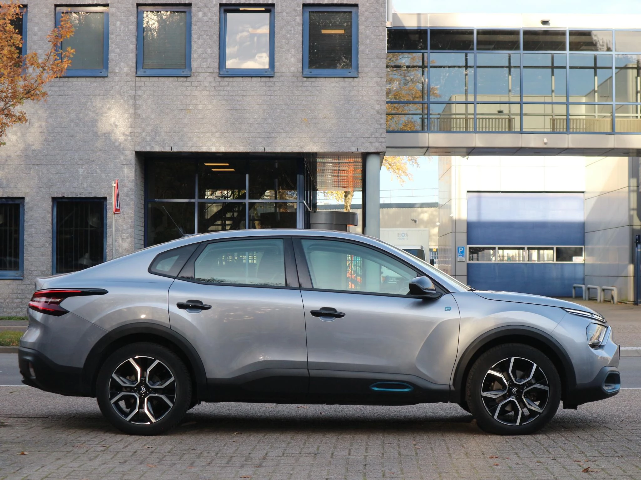 Hoofdafbeelding Citroën ë-C4 X