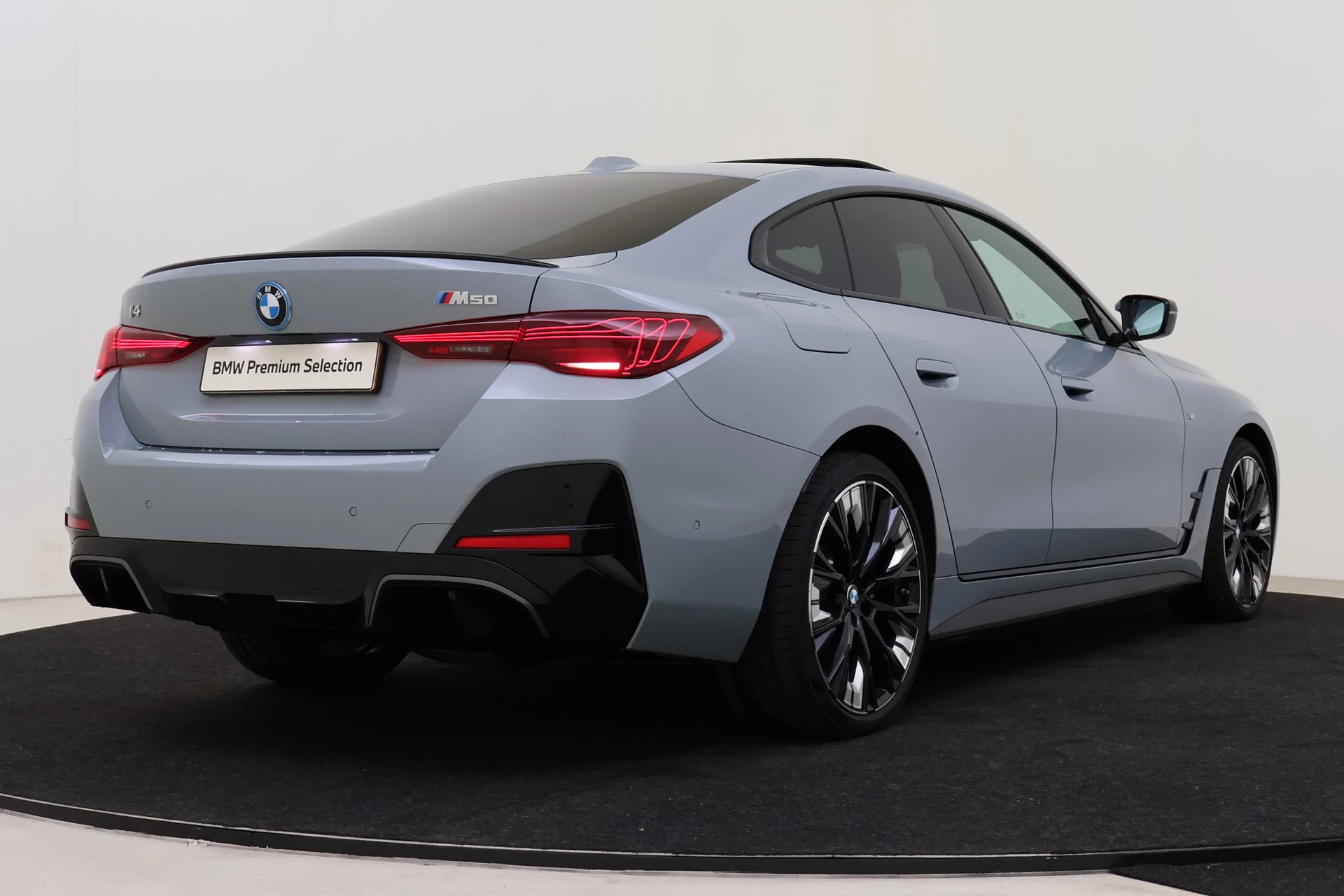 Hoofdafbeelding BMW i4