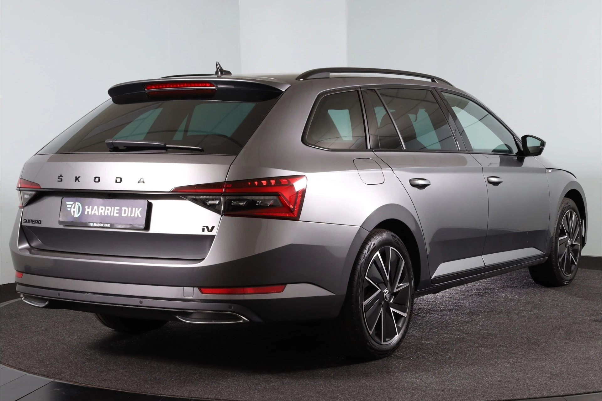 Hoofdafbeelding Škoda Superb