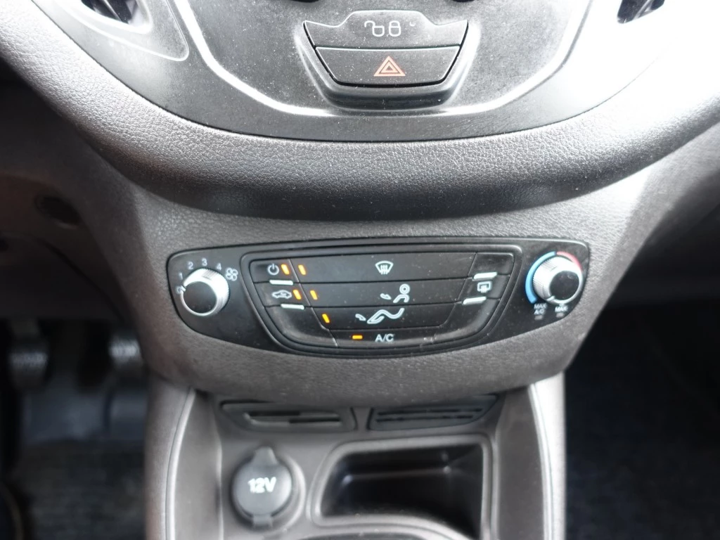 Hoofdafbeelding Ford Transit Courier