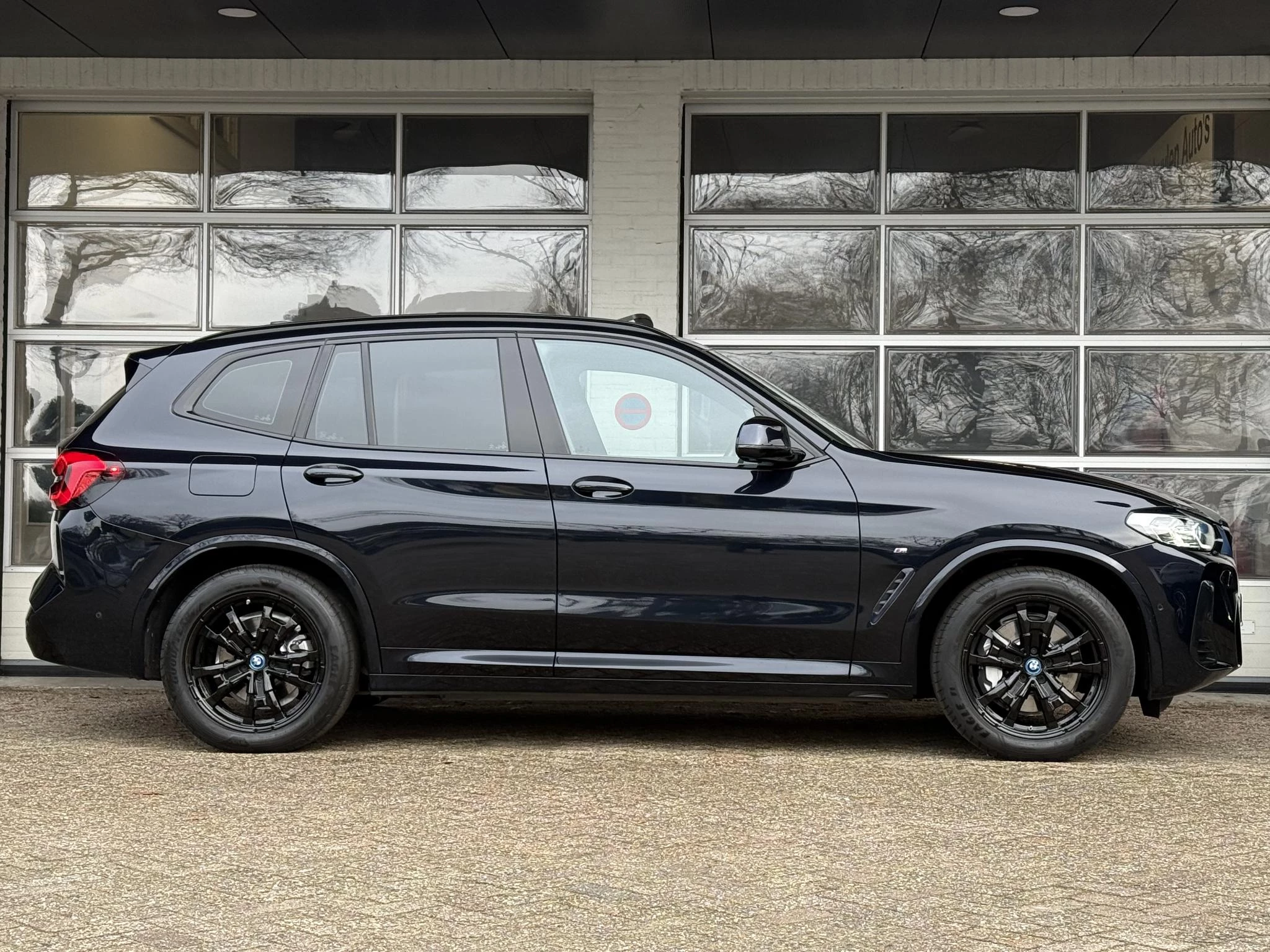 Hoofdafbeelding BMW iX3