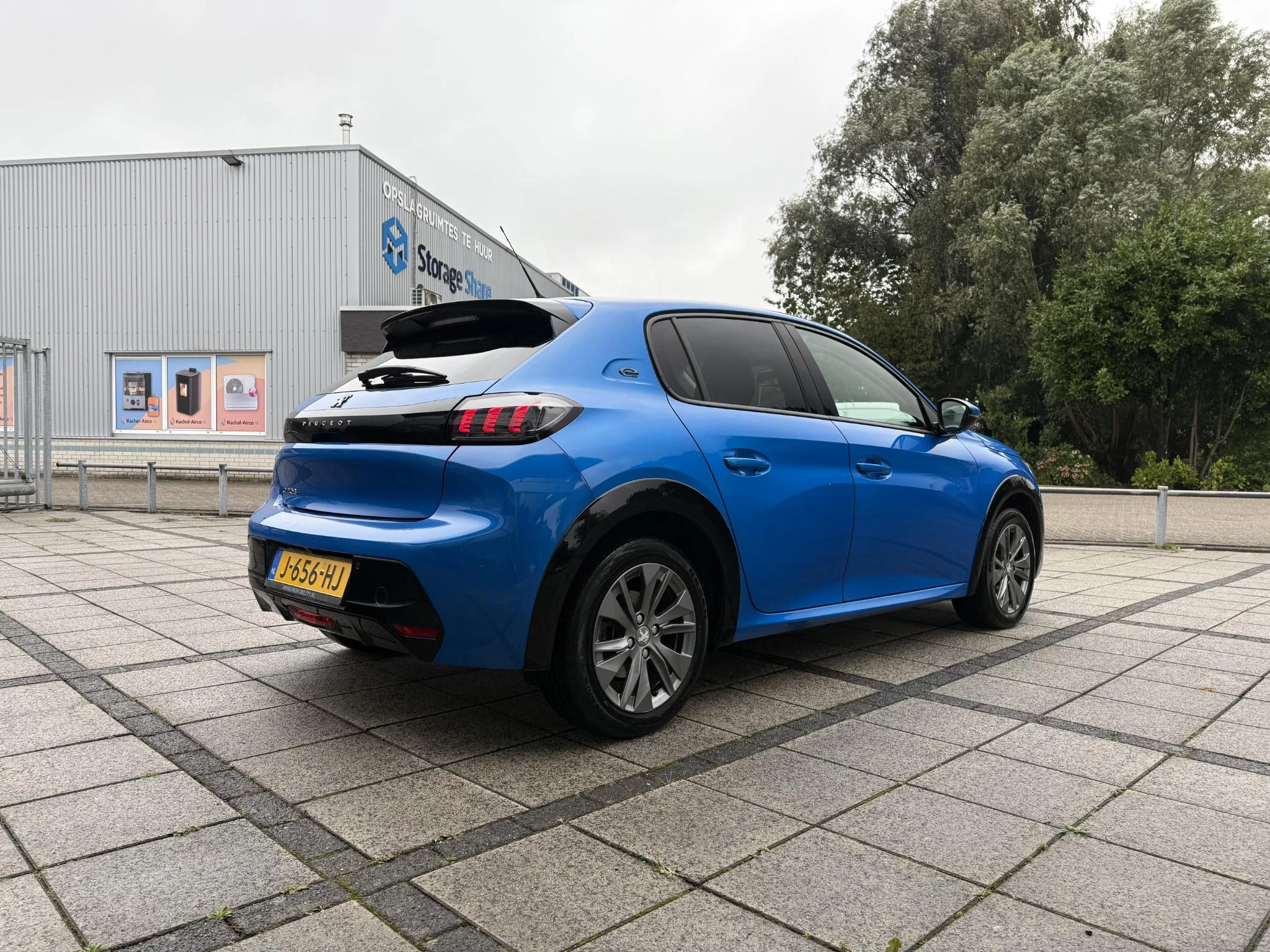 Hoofdafbeelding Peugeot e-208