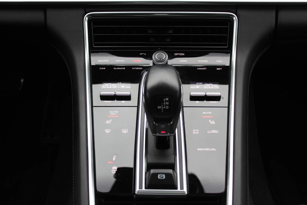 Hoofdafbeelding Porsche Panamera