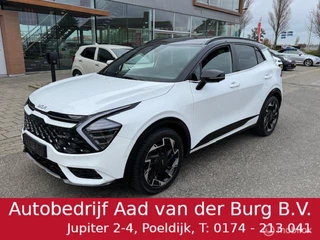 Sportage 1.6 T PHEV 265pk 4WD  GT Plus Line,  65 km Volledig elektr. Panorama - Schuif / Kantel dak  GT  Plus Line uitvoering  19 inch Velgen , Priveglas, Voor Stoelen elektr. verstelbaar ,  Stoel & Stuur verwarming  & verkoeling